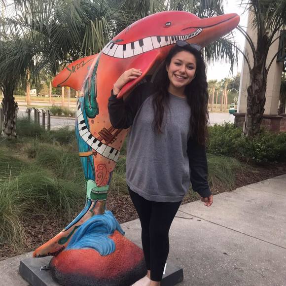 Meet your Posher, Joselyn - Picture 1 of 1